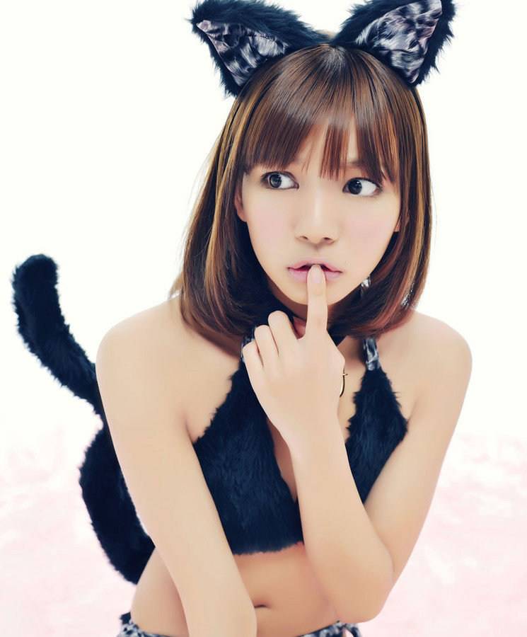 性感黑猫PK清纯白猫COS高清大图