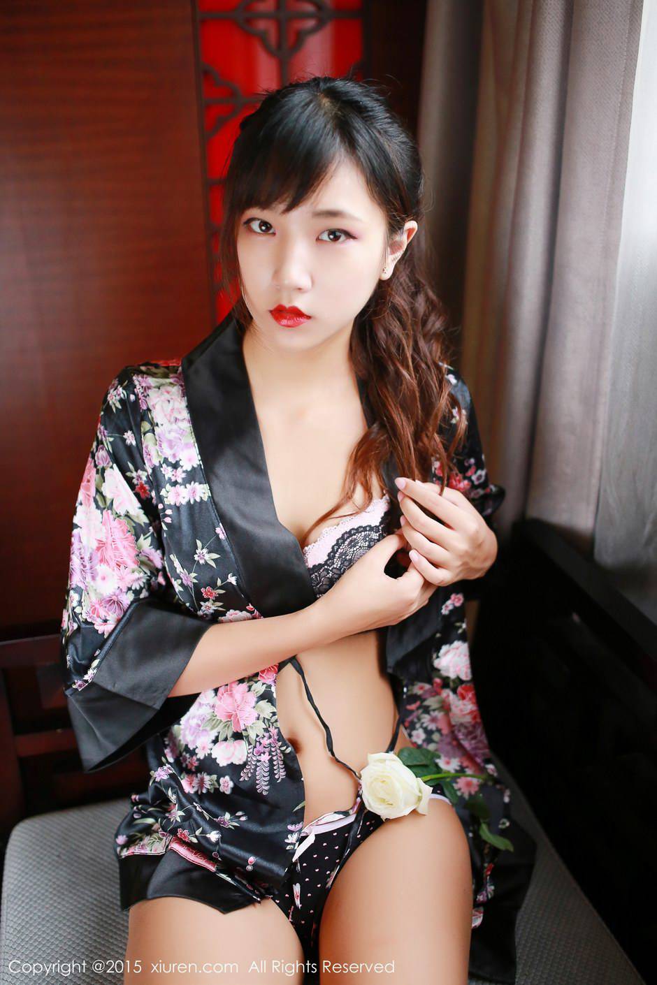 秀人网清纯女孩徐畅甜美迷人写真照