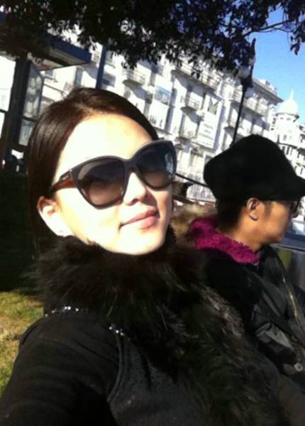 女主持人李湘尽显成熟御姐范生活照