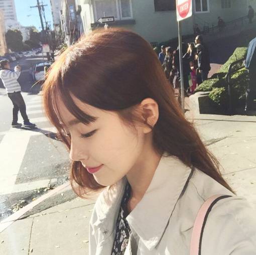 非主流qq女生图片侧面 清新动人