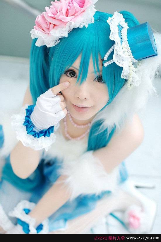 初音未来若隐若现半透明上衣白丝袜COS