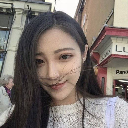 90后唯美个性女生甜美自拍图片大全