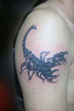 逼真立体的蝎子图腾手臂纹身图案
