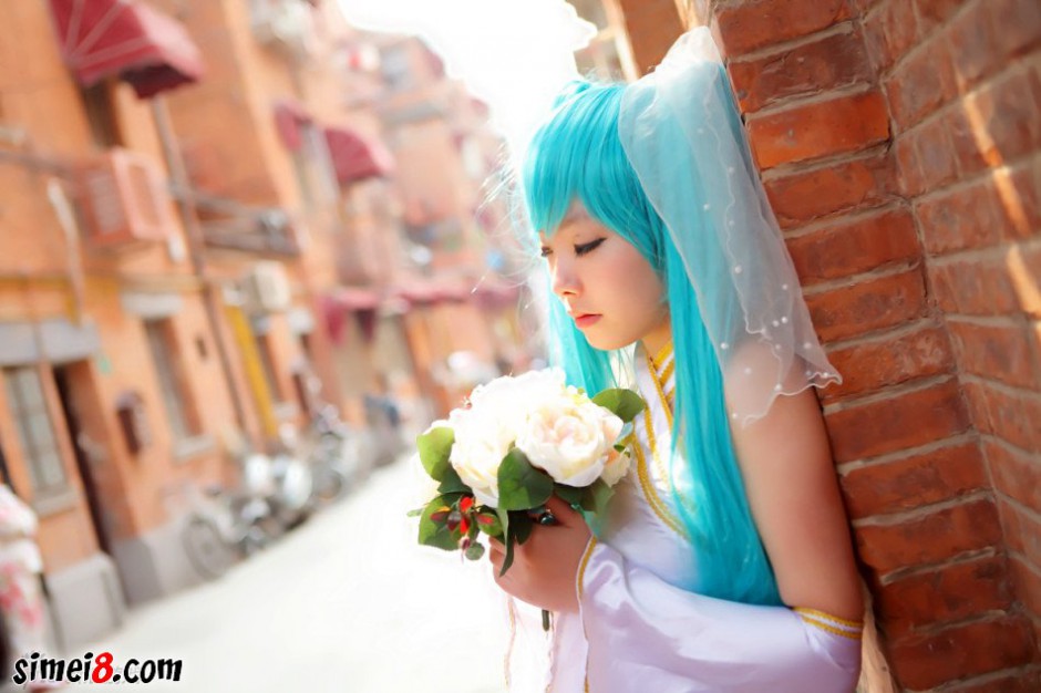 漂亮美眉真人cos初音福利图来了