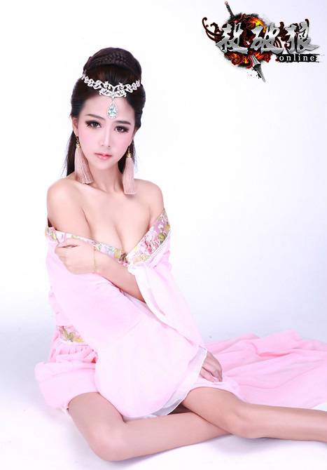 游戏美女夏小薇cosplay网游杀破狼粉色妖姬