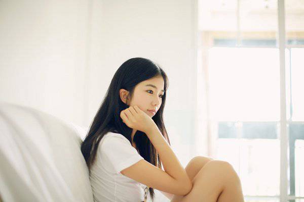 90后甜蜜浪漫情侣图片空间皮肤