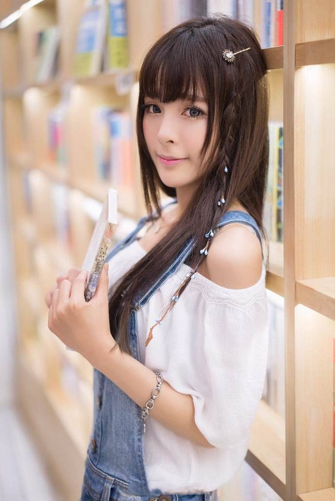 美女校花木木清纯甜美可人组图