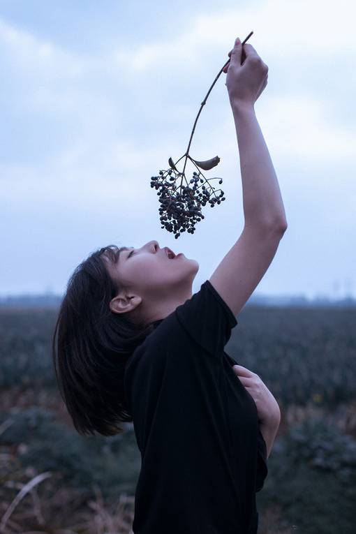 欧美女生伤感意境图片