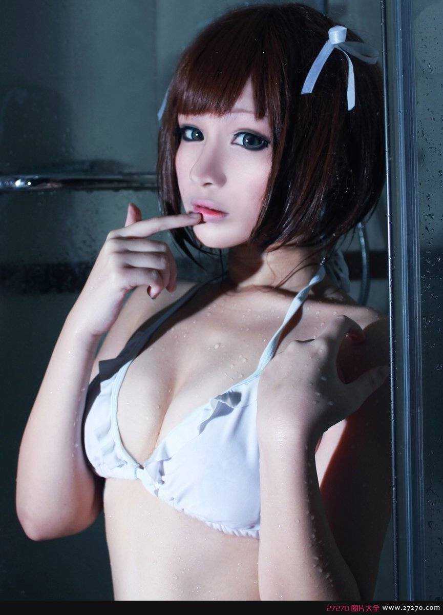 最萌《偶像大师》少女养眼比基尼COS