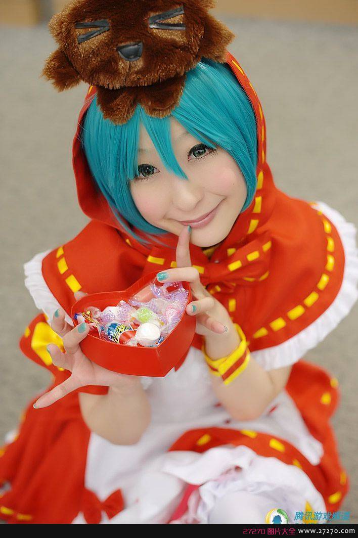 初音未来打扮小红帽COS