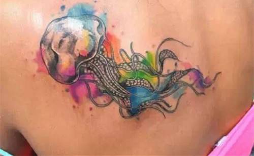 欧美个性彩绘水母纹身图案大全图片