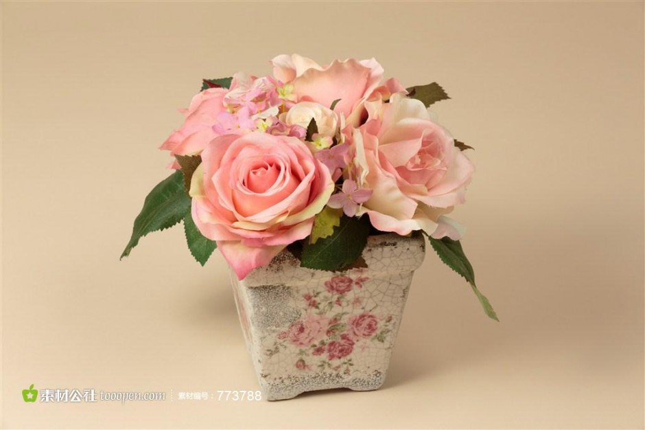 浪漫粉色玫瑰插花图片