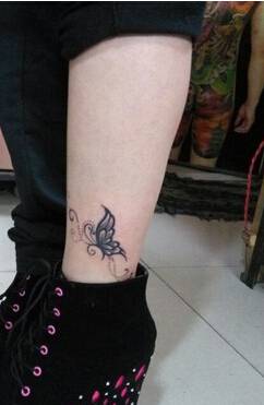 唯美小清新蝴蝶脚踝纹身图案