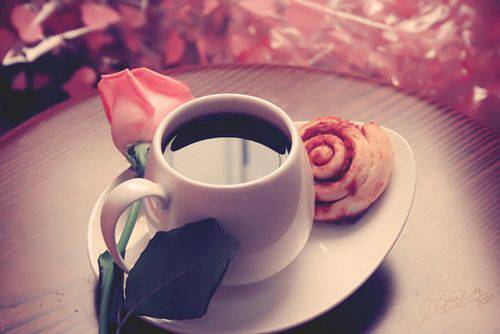 浪漫爱心杯子悠闲时光图赏析