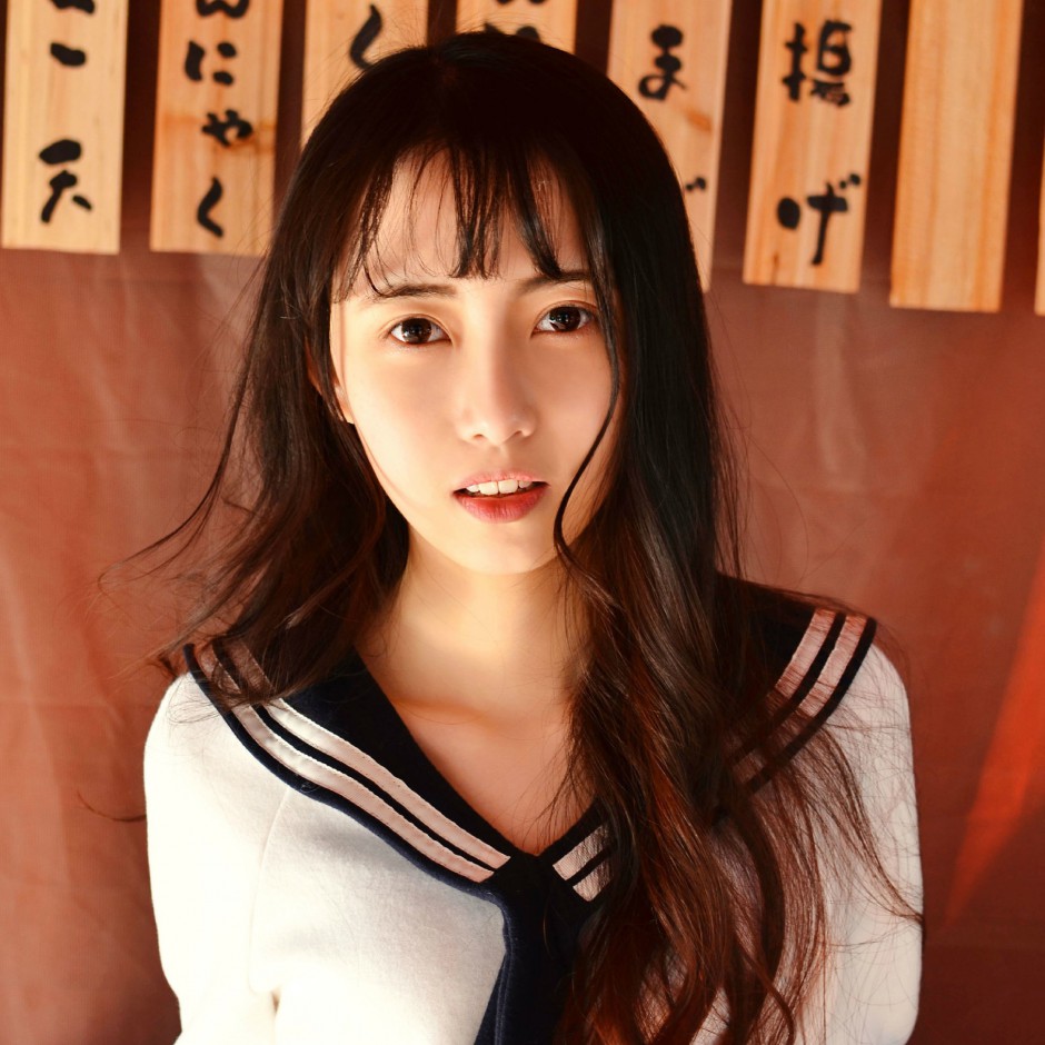 桌面壁纸 清纯水手服美女