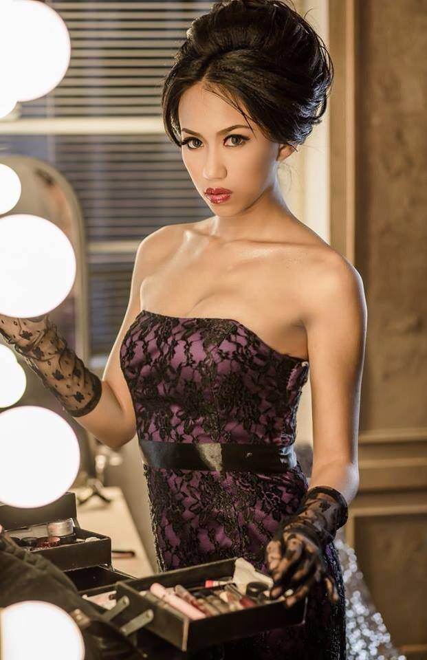 台湾性感女神Feifei菲菲超火辣美图