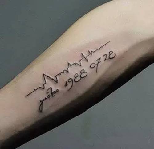 心电图手臂刺青纹身简单全清新