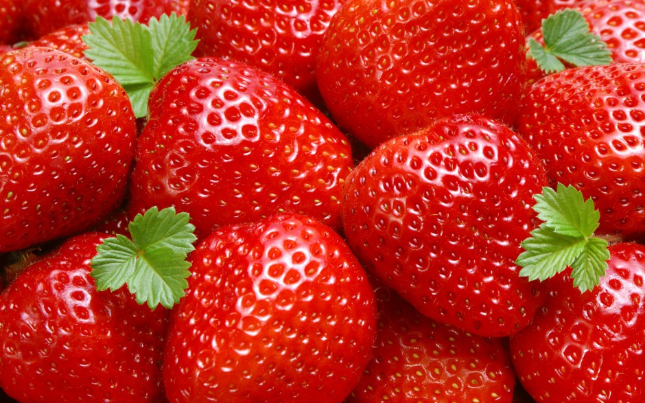 诱人鲜艳红草莓新鲜水果精美图集