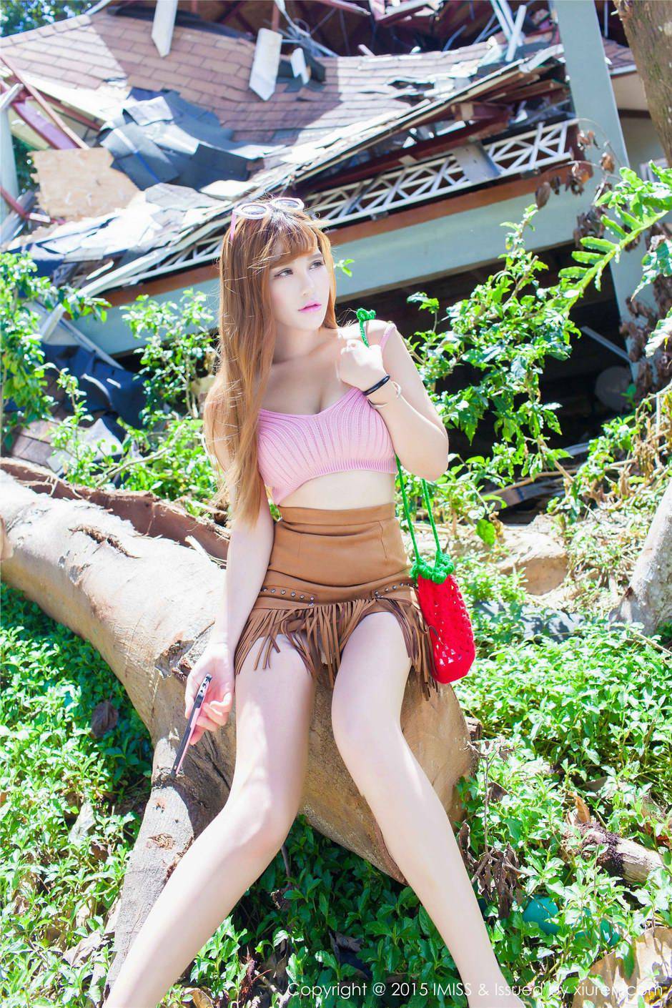 爱蜜社金发女孩LalaBaby啦啦清纯唯美写真