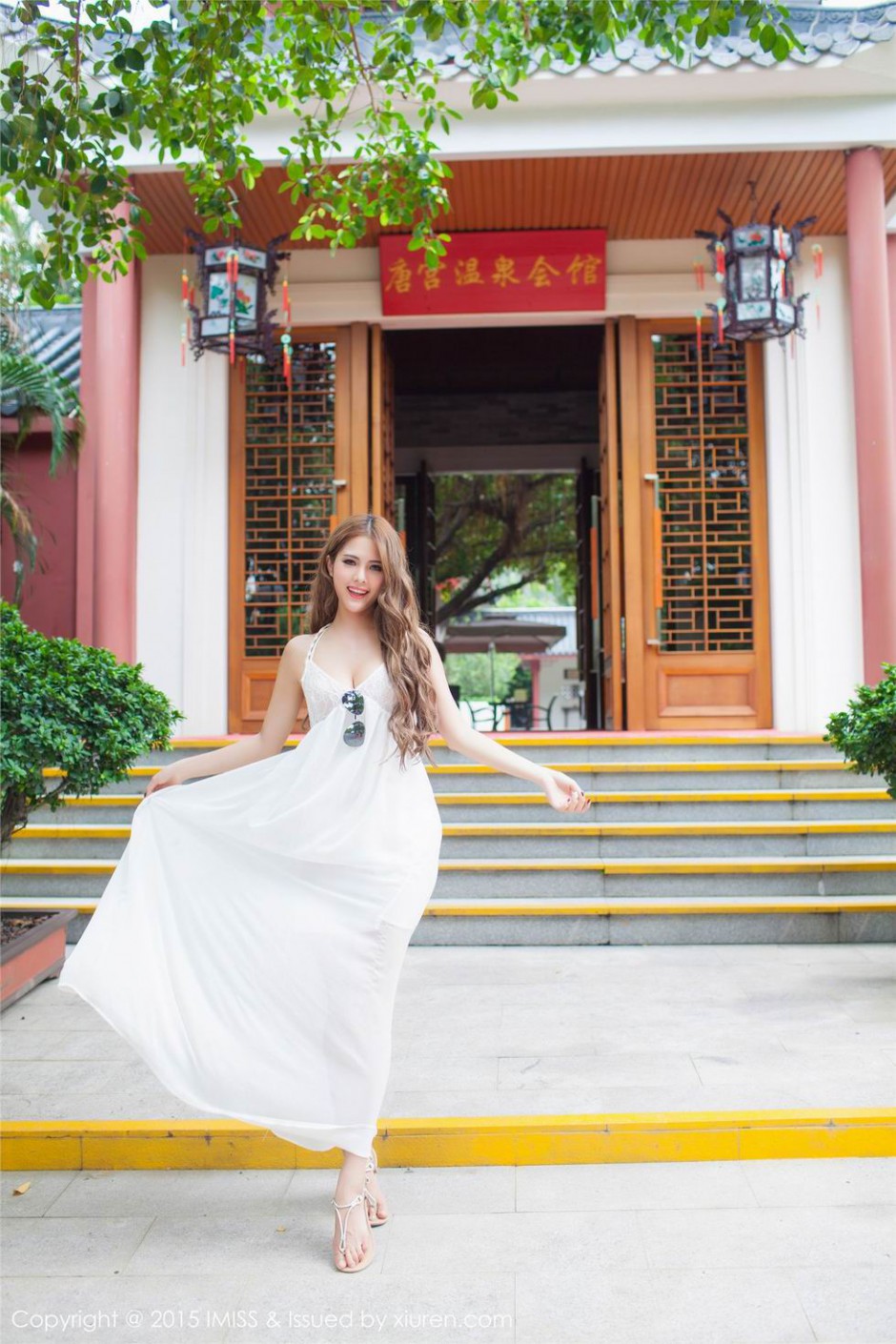极品美女妍妍Yanyan丰满上围夺人眼球