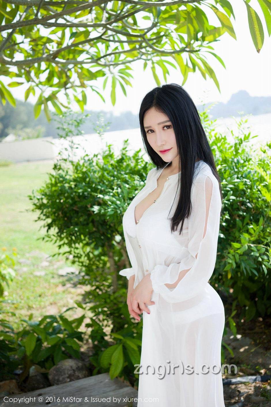 性感美女于姬Una清新唯美旅拍写真