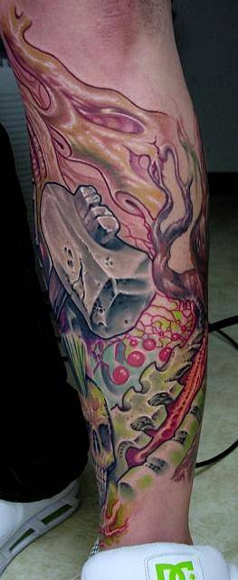 男士小腿部彩绘艺术纹身诡谲个性