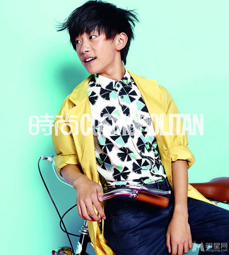TFboys小正太帅气登陆时尚杂志