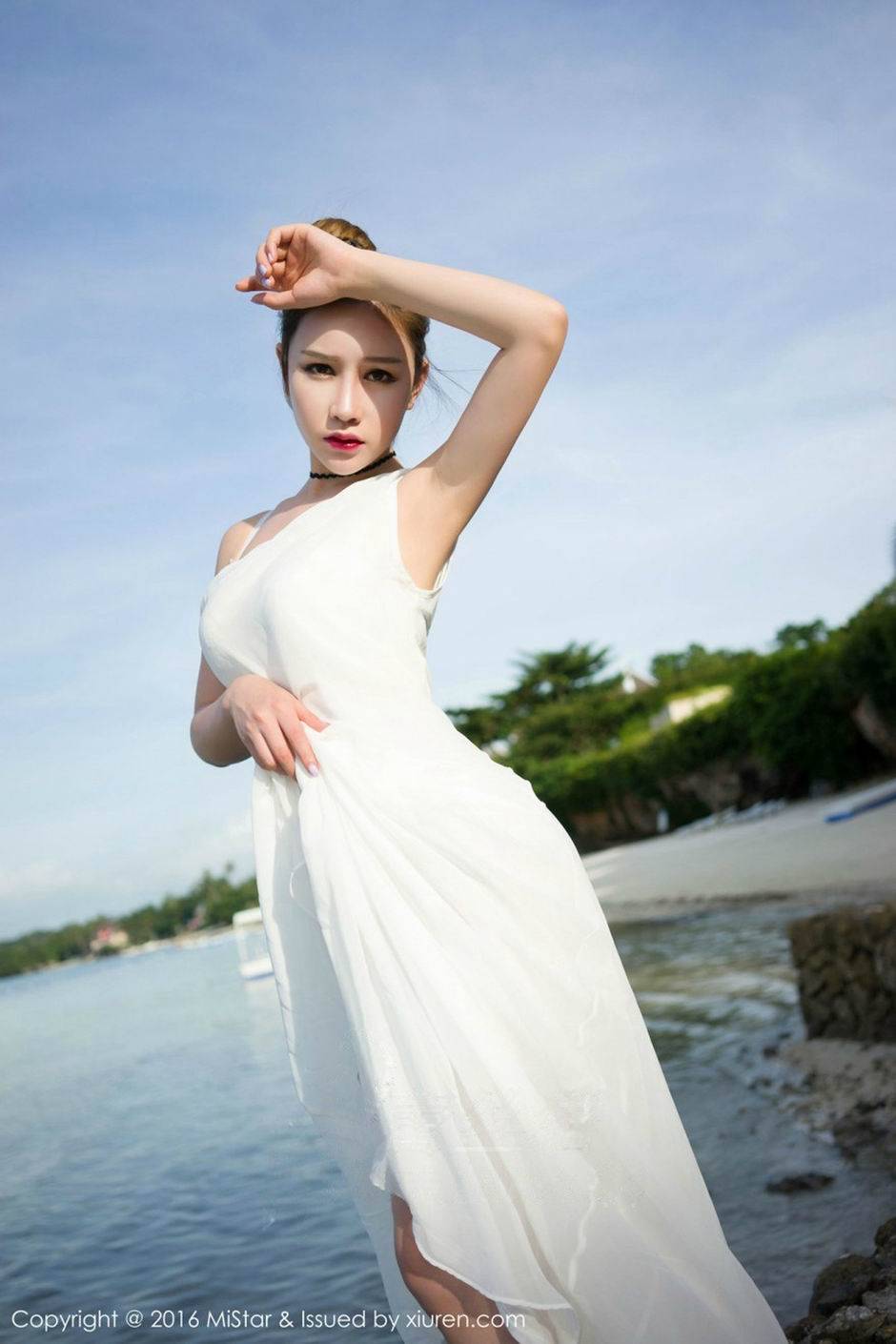 性感女神于姬Una撩人心扉沙滩写真