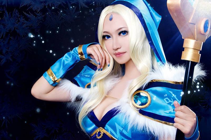 性感回顾寒小娜冰女Cosplay高清美图