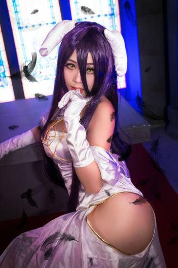 雅儿贝德cosplay大秀性感凹凸身材
