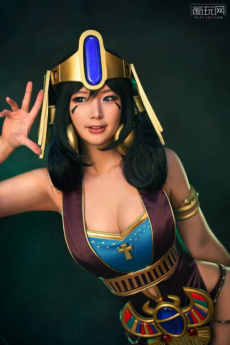 游戏美女cosplay性感图片