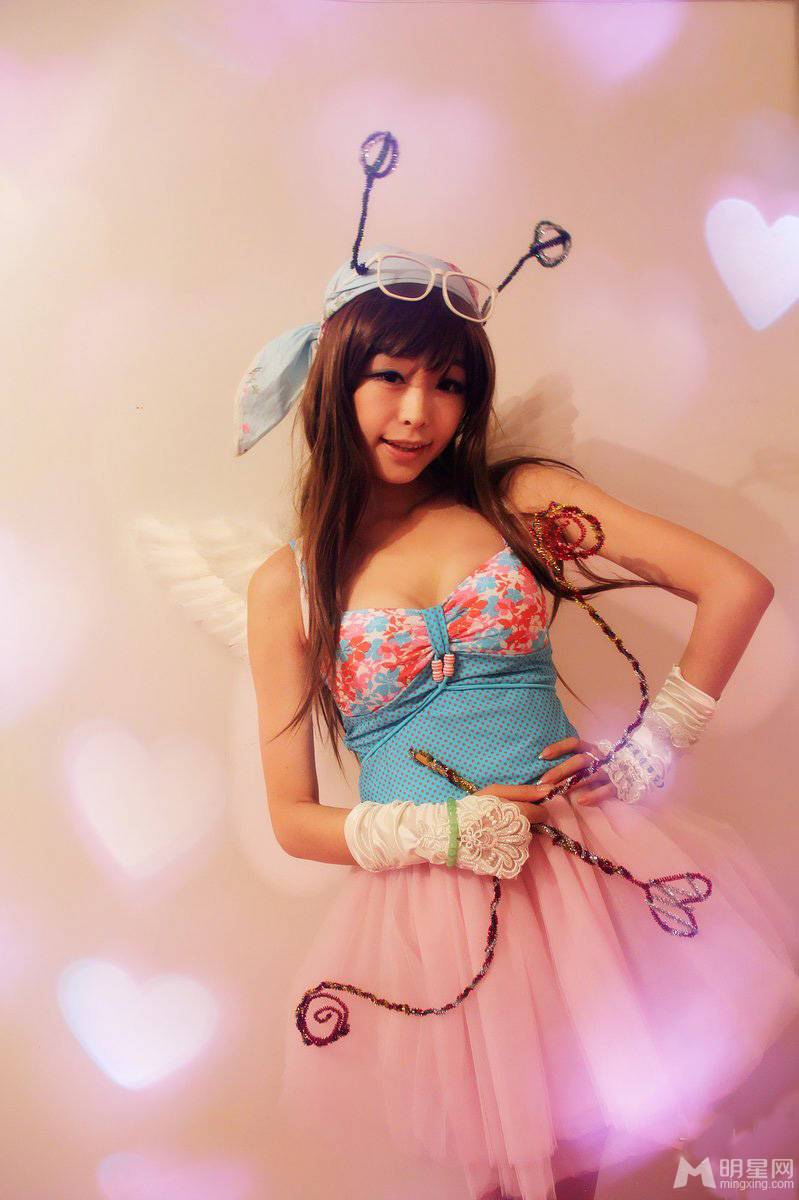 漂亮可爱的美女coser吴语晴私房美图