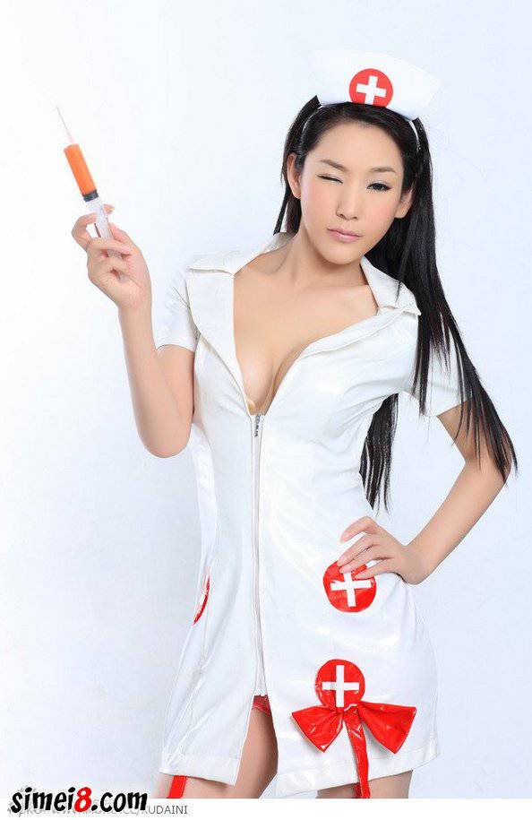 美女护士cosplay诱惑图片
