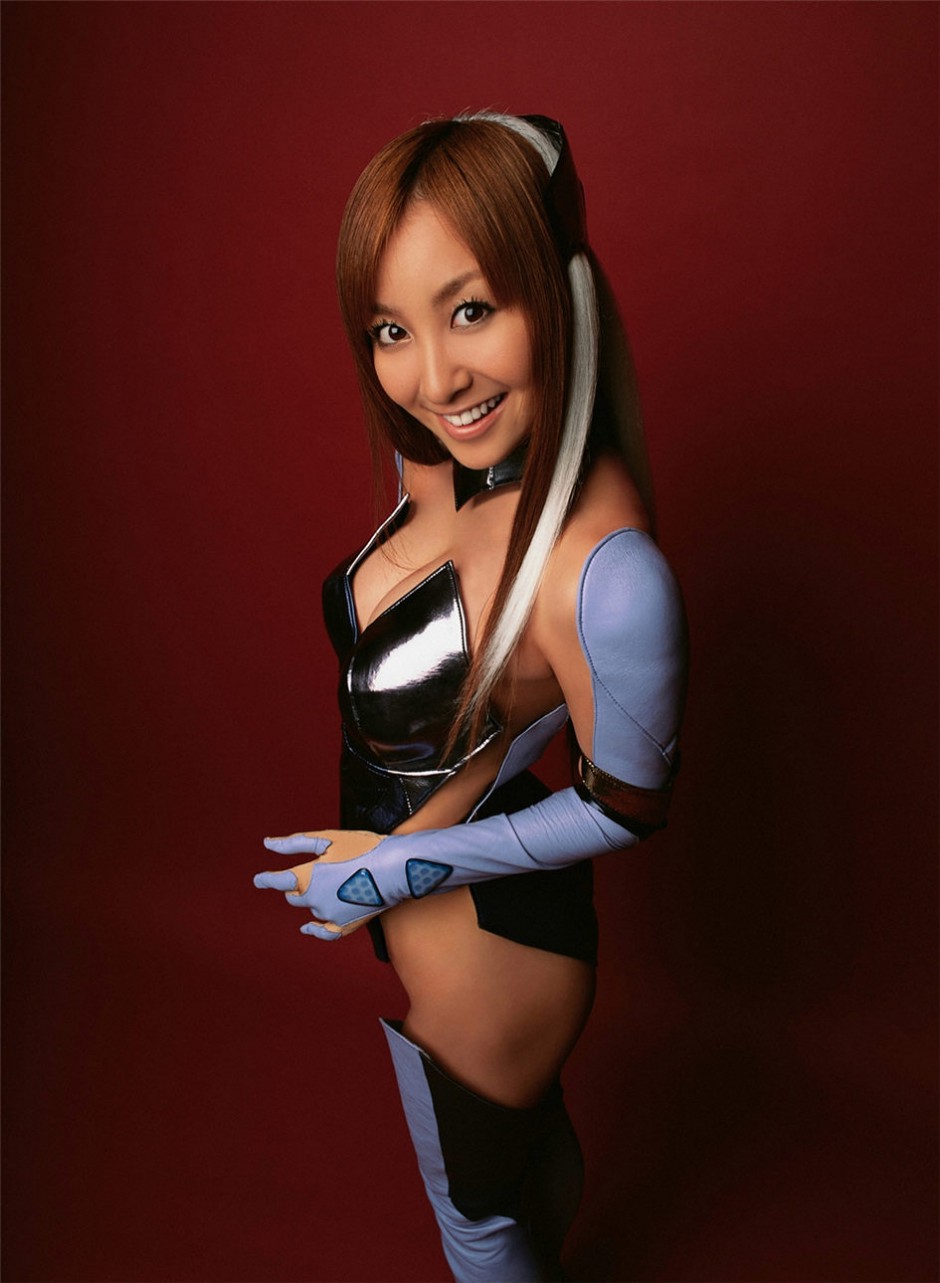 日本明星木口亚矢化身女战士cosplay图片