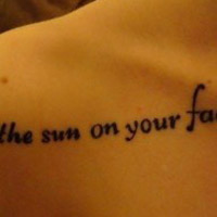 锁骨纹身女生头像图片大全图片