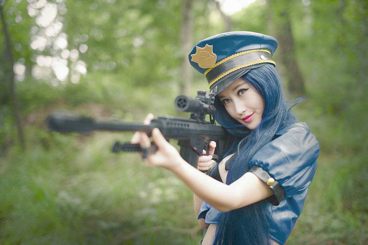 cosplay萝莉美少女警察图片