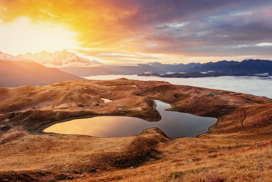 唯美的新疆山脉风景图片