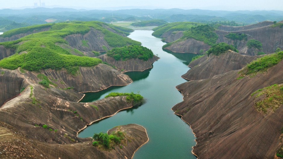 俯拍湖南郴州丹峡山风景图片