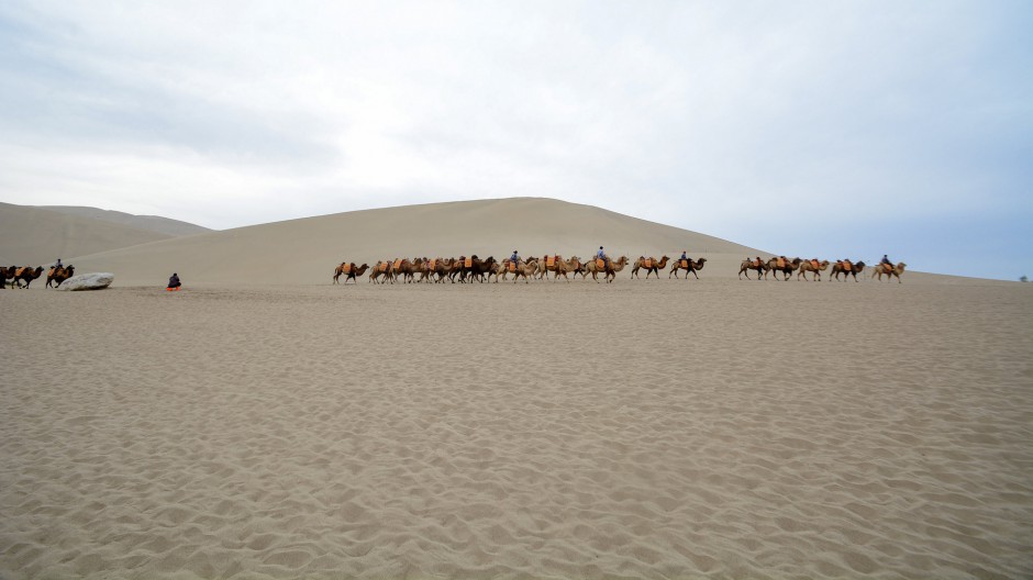 神奇的甘肃敦煌月牙泉高清风景大图