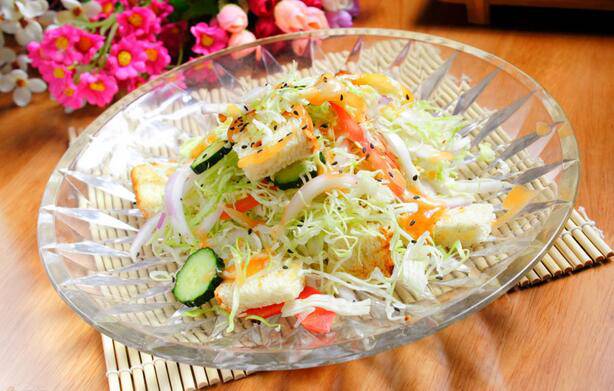 减肥瘦身必备的蔬菜沙拉图片