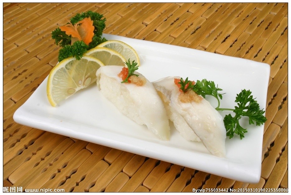 著名日本料理三文鱼寿司图片