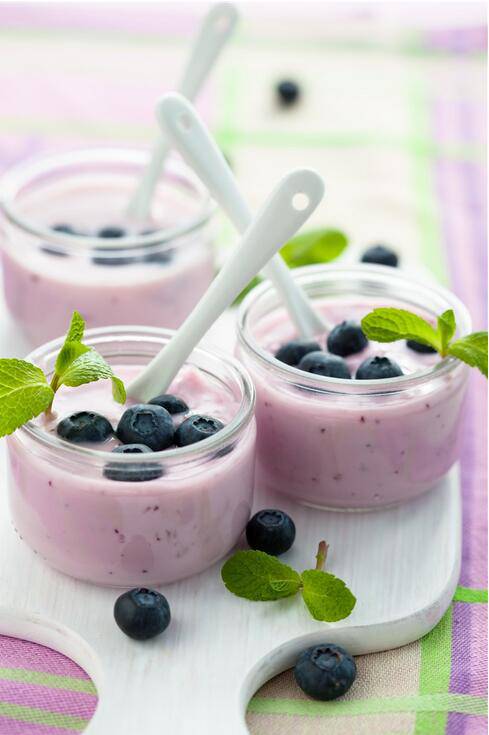 蓝莓薄荷味奶油冰淇淋图片