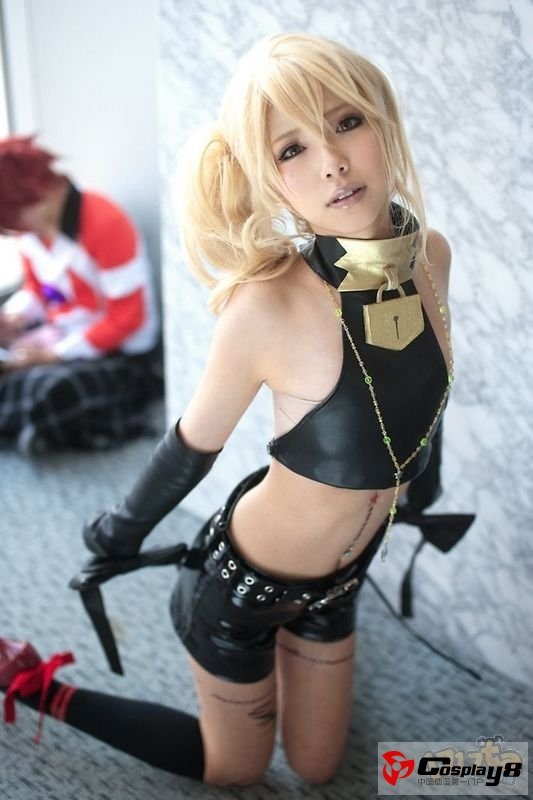 超吸引眼球的性感萌妹cosplay