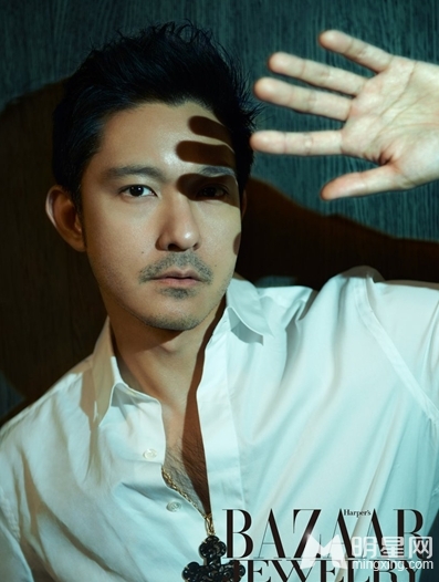 立威廉冬日时尚帅气写真图片