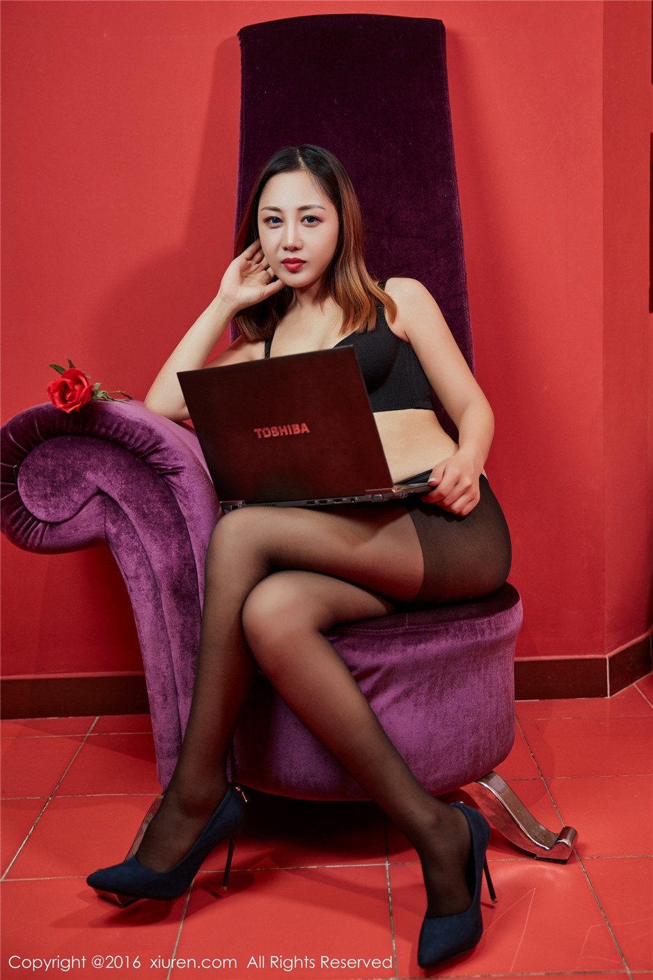 秀人网美女沐沐baby内衣丝袜写真