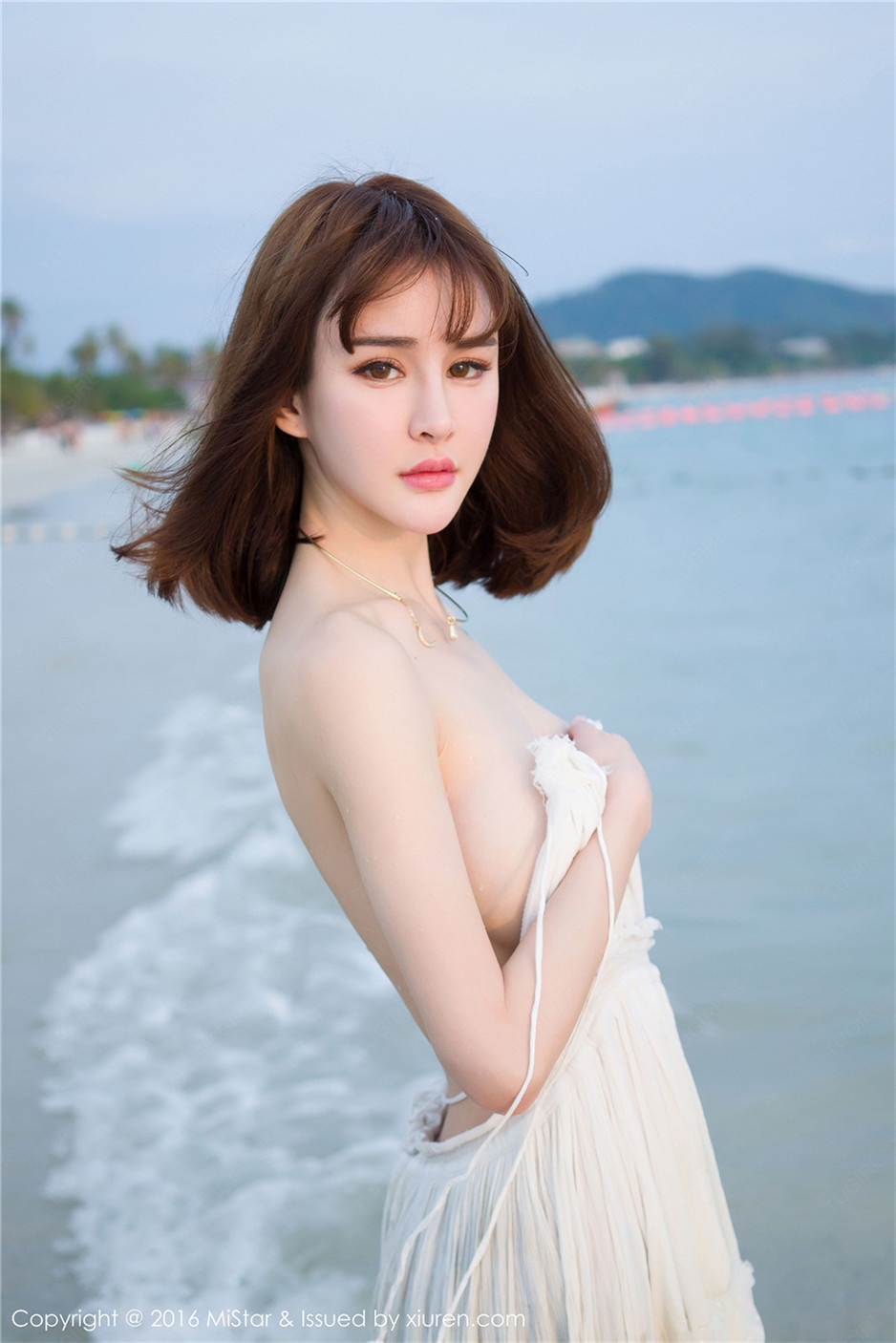 嫩模Cheryl青树唯美清新沙滩写真