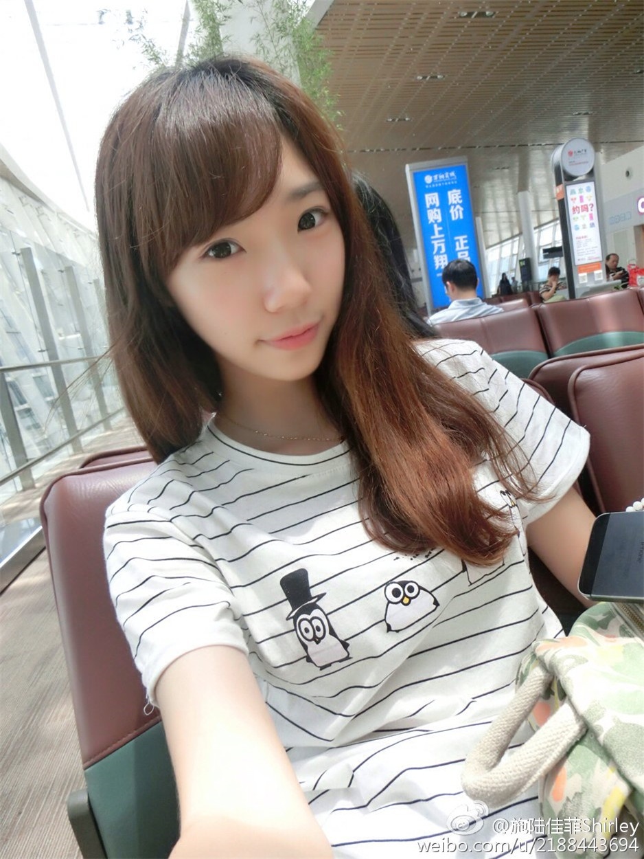 邻家妹子施陆佳菲唯美图片