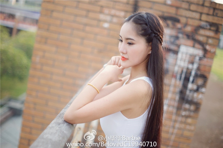 性感美女主播小毕毕Barbie户外写真