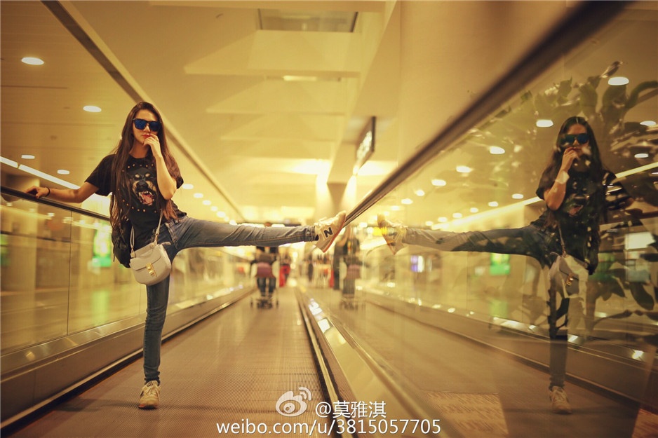 中国性感女神莫雅淇Yaki极度魅惑写真