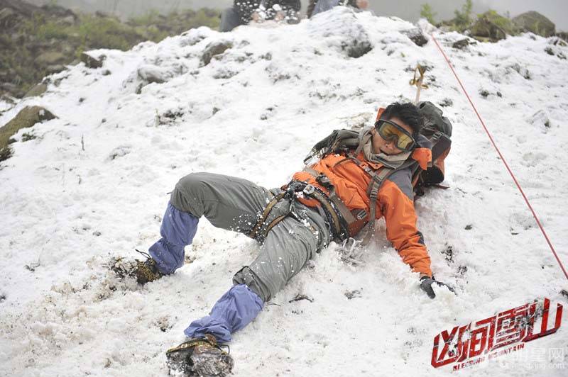 吴卓羲凶间雪山帅气精美高清剧照